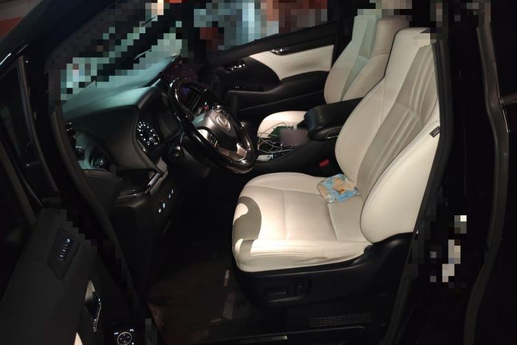 Used Lexus LM 2020 300h Four-Seat Grand Edition Left Front Seat