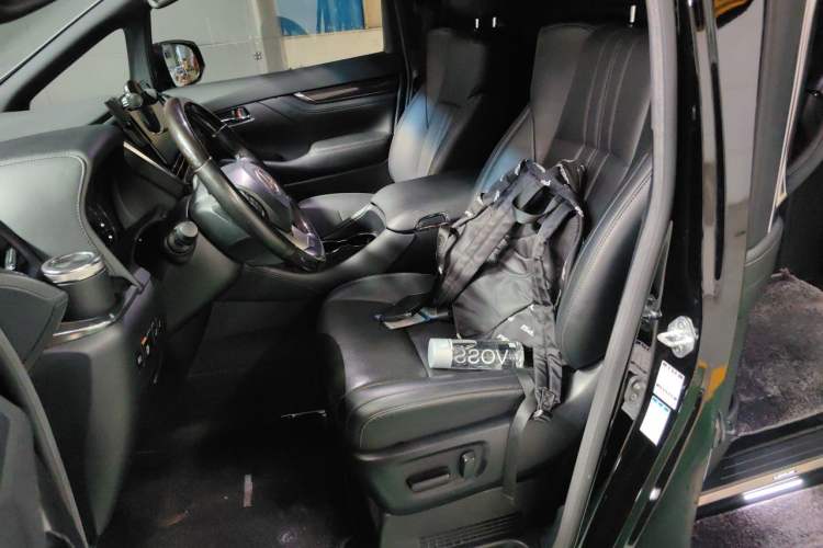 Used Lexus LM 2020 300h Four-Seat Grand Edition Left Front Seat