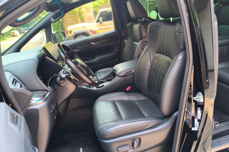 Used Lexus LM 2020 300h Seven-Seat Elegant Edition Left Front Seat