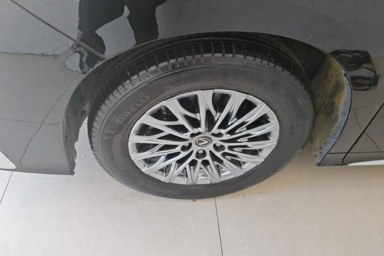 Used Lexus LM 2020 300h Seven-Seat Elegant Edition Left Front Wheel Hub