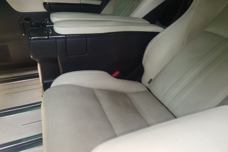 Used Lexus LM 2020 300h Seven-Seat Elegant Edition Left Rear Seat