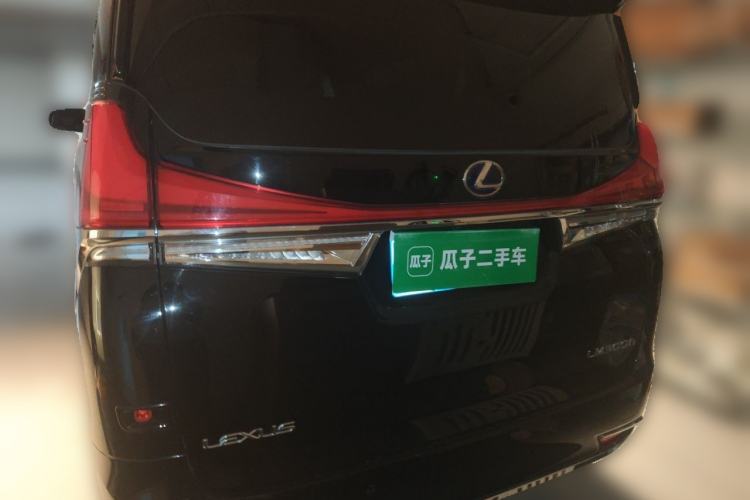 Used Lexus LM 2020 300h Seven-Seat Elegant Edition Rear