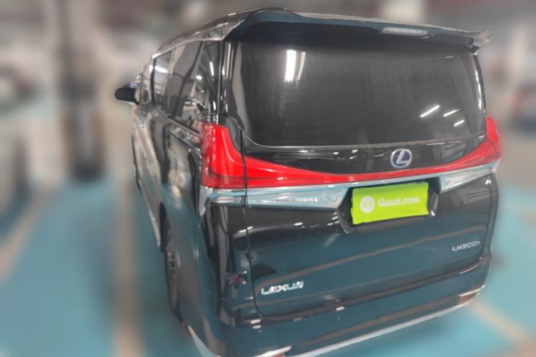 Used Lexus LM 2020 300h Seven-Seat Elegant Edition Rear Left 45 Deg