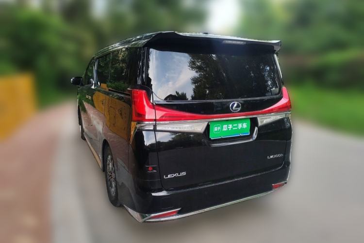 Used Lexus LM 2020 300h Four-Seat Grand Edition Rear Left 45 Deg