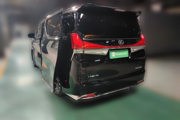 Used Lexus LM 2020 300h Four-Seat Grand Edition Rear Left 45 Deg