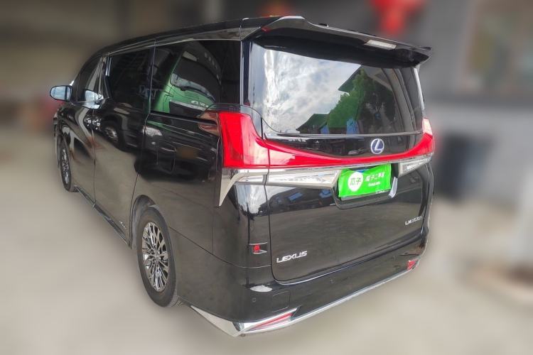 Used Lexus LM 2020 300h Four-Seat Grand Edition Rear Left 45 Deg