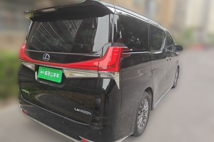 Used Lexus LM 2020 300h Seven-Seat Elegant Edition Rear Right 45 Deg