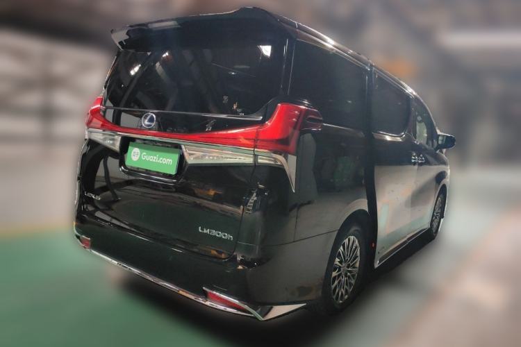 Used Lexus LM 2020 300h Four-Seat Grand Edition Rear Right 45 Deg