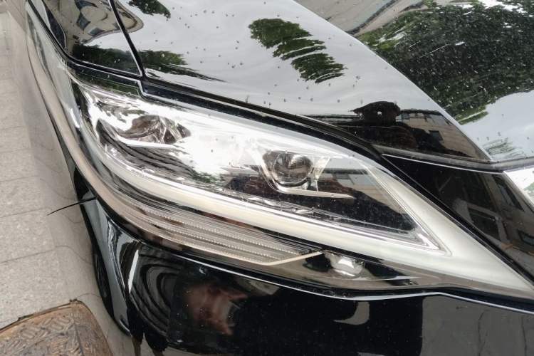 Used Lexus LM 2020 300h Four-Seat Grand Edition Right Front Headlight