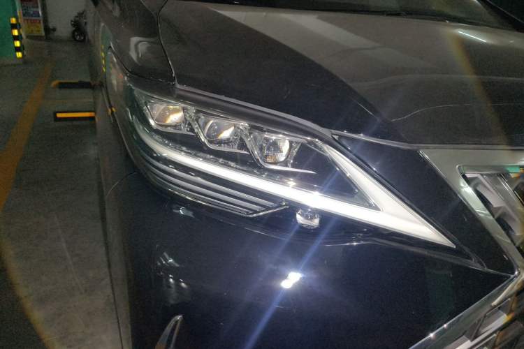 Used Lexus LM 2020 300h Four-Seat Grand Edition Right Front Headlight