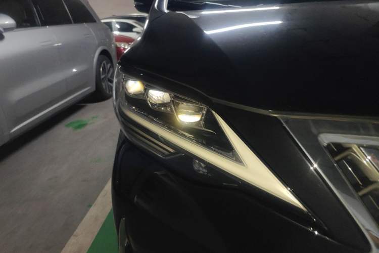 Used Lexus LM 2020 300h Seven-Seat Elegant Edition Right Front Headlight