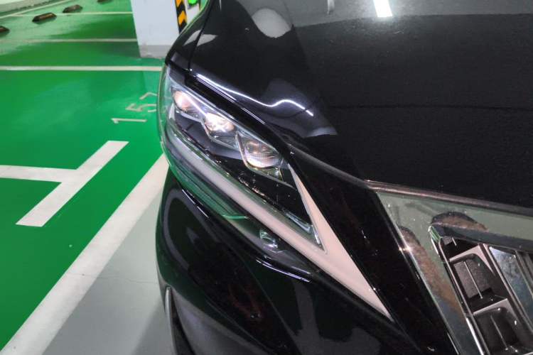 Used Lexus LM 2020 300h Four-Seat Grand Edition Right Front Headlight