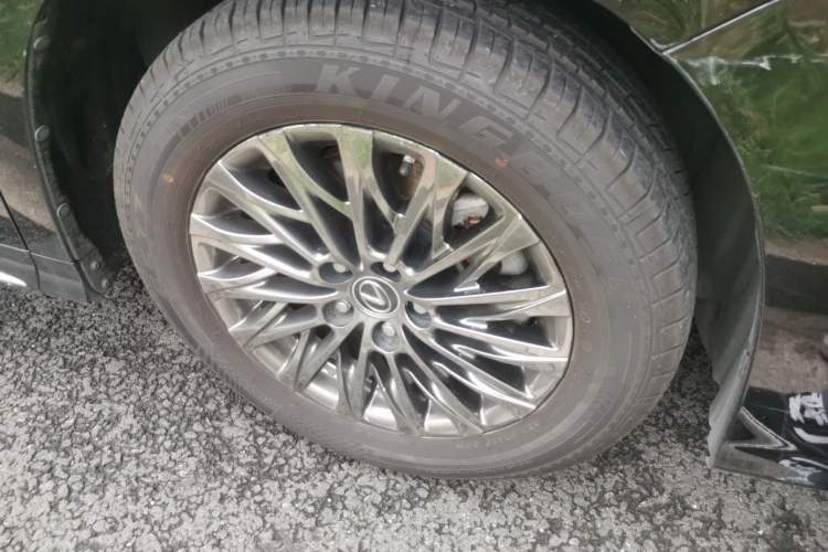 Used Lexus LM 2020 300h Seven-Seat Elegant Edition Right Front Wheel Hub