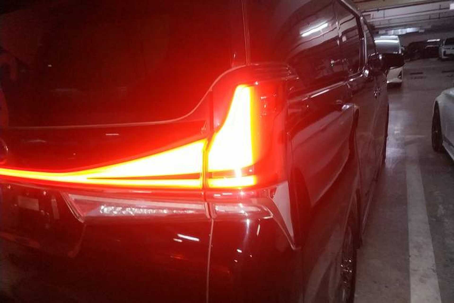 Used Lexus LM 2020 300h Four-Seat Grand Edition Right Rear Taillight