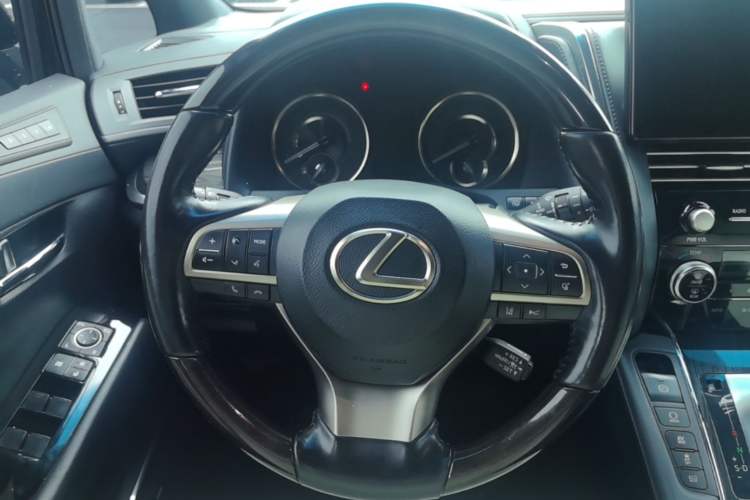 Used Lexus LM 2020 300h Seven-Seat Elegant Edition Steering Wheel