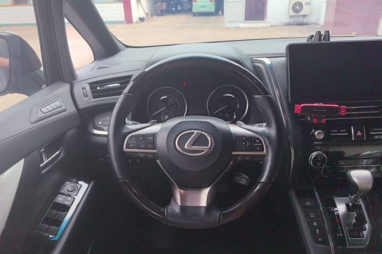 Used Lexus LM 2020 300h Seven-Seat Elegant Edition Steering Wheel