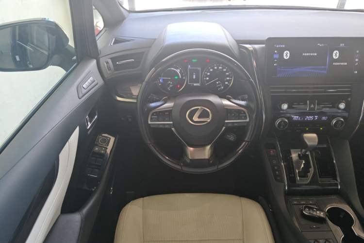 Used Lexus LM 2020 300h Seven-Seat Elegant Edition Steering Wheel