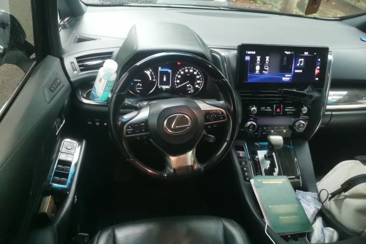 Used Lexus LM 2020 300h Seven-Seat Elegant Edition Steering Wheel