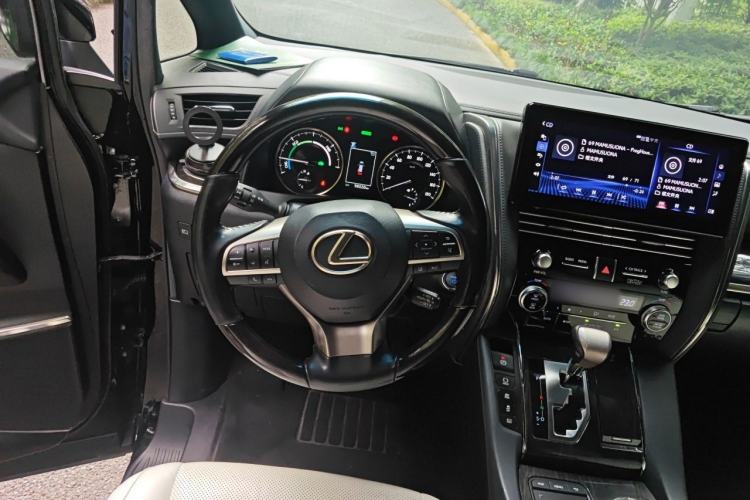 Used Lexus LM 2020 300h Four-Seat Grand Edition Steering Wheel