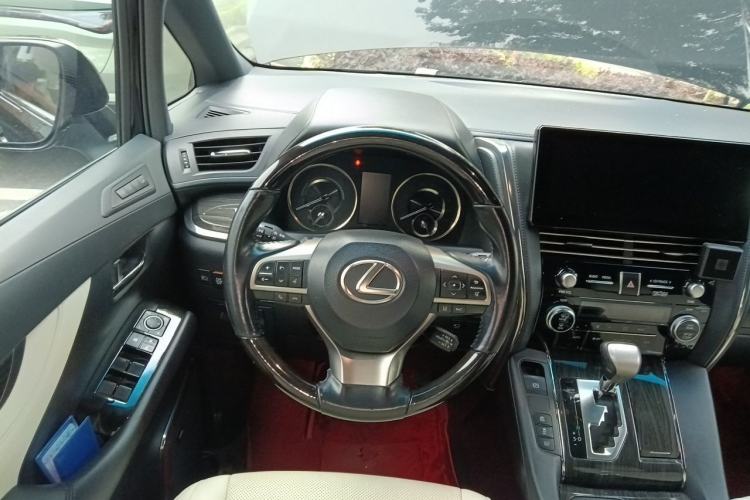 Used Lexus LM 2020 300h Four-Seat Grand Edition Steering Wheel