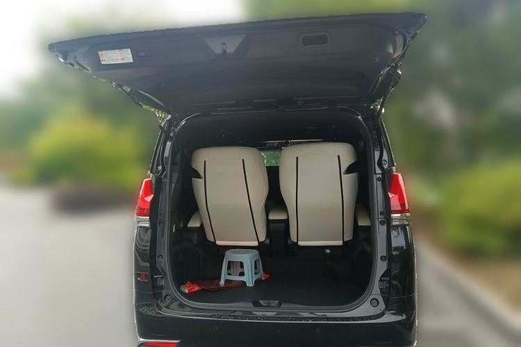 Used Lexus LM 2020 300h Four-Seat Grand Edition Trunk