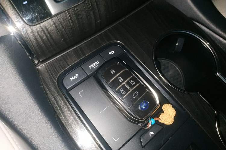 Used Lexus LM 2020 300h Four-Seat Grand Edition Vehicle Key