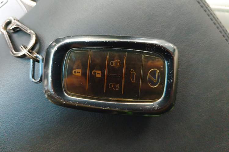 Used Lexus LM 2020 300h Seven-Seat Elegant Edition Vehicle Key