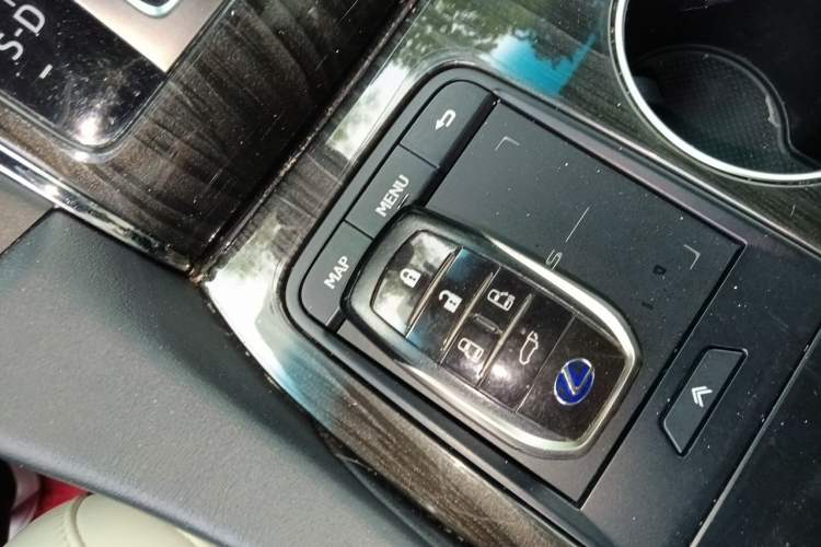 Used Lexus LM 2020 300h Four-Seat Grand Edition Vehicle Key