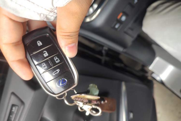 Used Lexus LM 2020 300h Four-Seat Grand Edition Vehicle Key