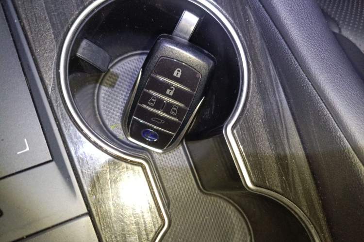 Used Lexus LM 2020 300h Seven-Seat Elegant Edition Vehicle Key