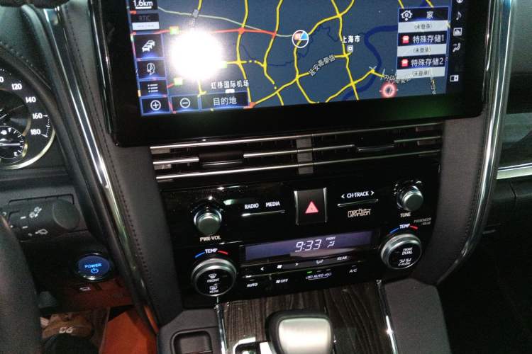 Used Lexus LM 2020 300h Seven-Seat Elegant Edition Audio And AC Panel
