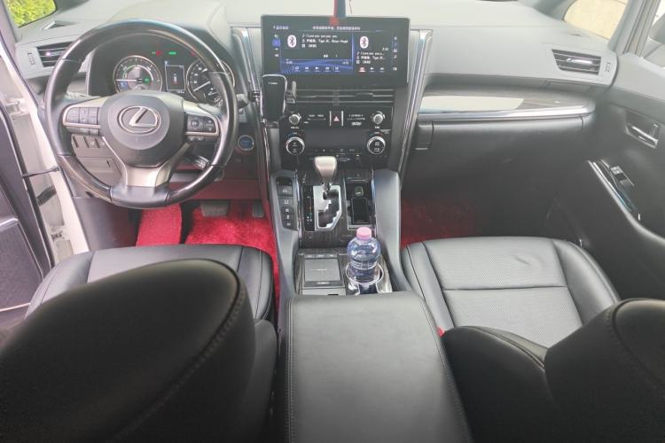 Used Lexus LM 2020 300h Four-Seat Grand Edition Center Console
