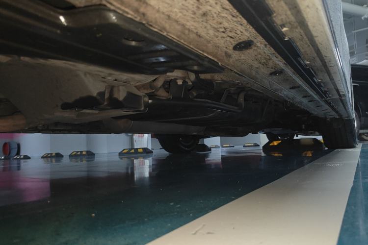 Used Lexus LM 2020 300h Seven-Seat Elegant Edition Chassis Front Left