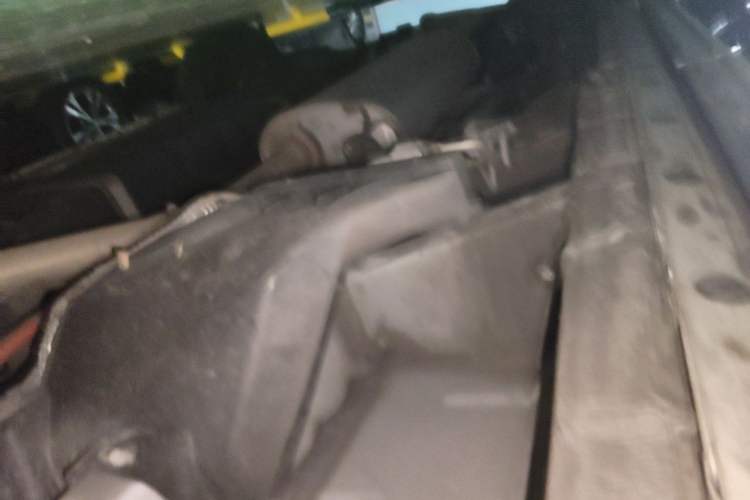 Used Lexus LM 2020 300h Four-Seat Grand Edition Chassis Front Right