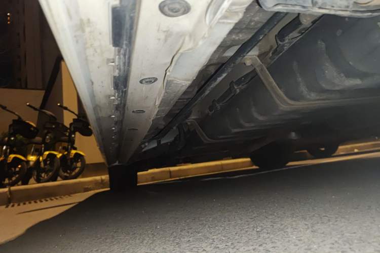 Used Lexus LM 2020 300h Four-Seat Grand Edition Chassis Rear Left