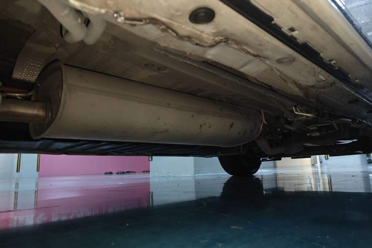Used Lexus LM 2020 300h Seven-Seat Elegant Edition Chassis Rear Right