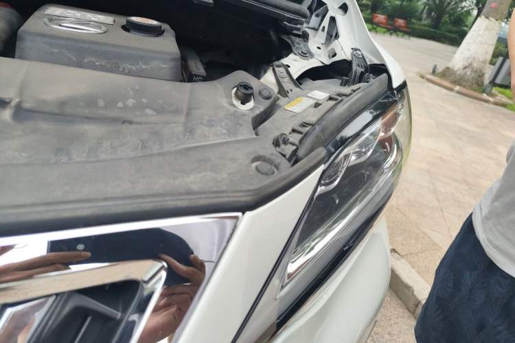 Used Lexus LM 2020 300h Four-Seat Grand Edition Engine Bay Left