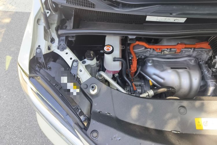 Used Lexus LM 2020 300h Seven-Seat Elegant Edition Engine Bay Right