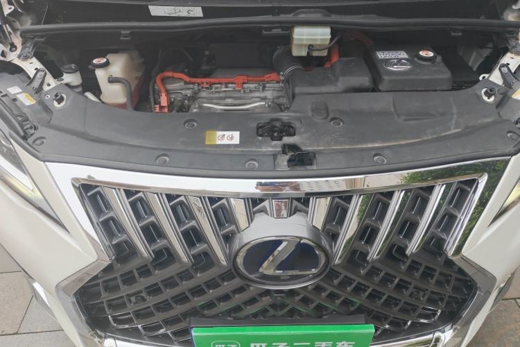 Used Lexus LM 2020 300h Four-Seat Grand Edition Engine Bay
