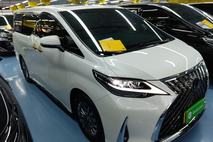 Used Lexus LM 2020 300h Seven-Seat Elegant Edition Exterior 2
