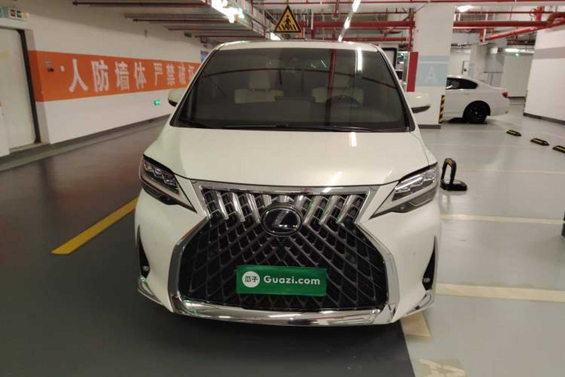 Used Lexus LM 2020 300h Four-Seat Grand Edition Front