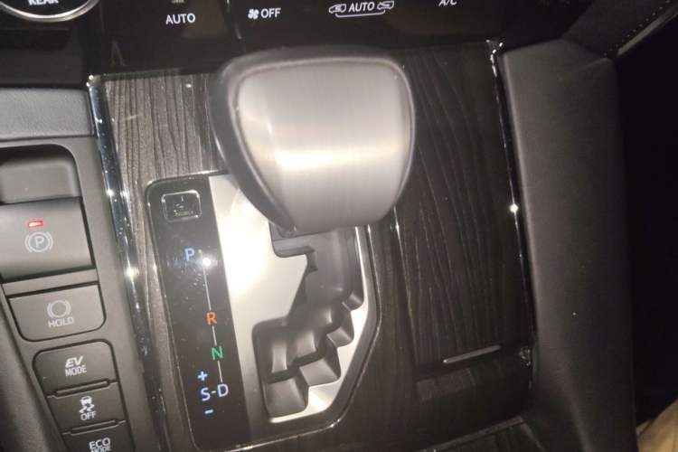 Used Lexus LM 2020 300h Four-Seat Grand Edition Gear Lever