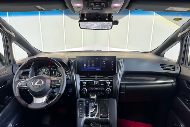 Used Lexus LM 2020 300h Four-Seat Grand Edition Interior 1