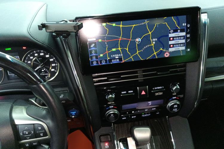 Used Lexus LM 2020 300h Seven-Seat Elegant Edition Interior 2