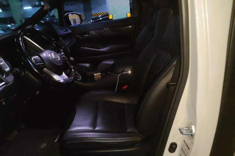 Used Lexus LM 2020 300h Four-Seat Grand Edition Left Front Seat