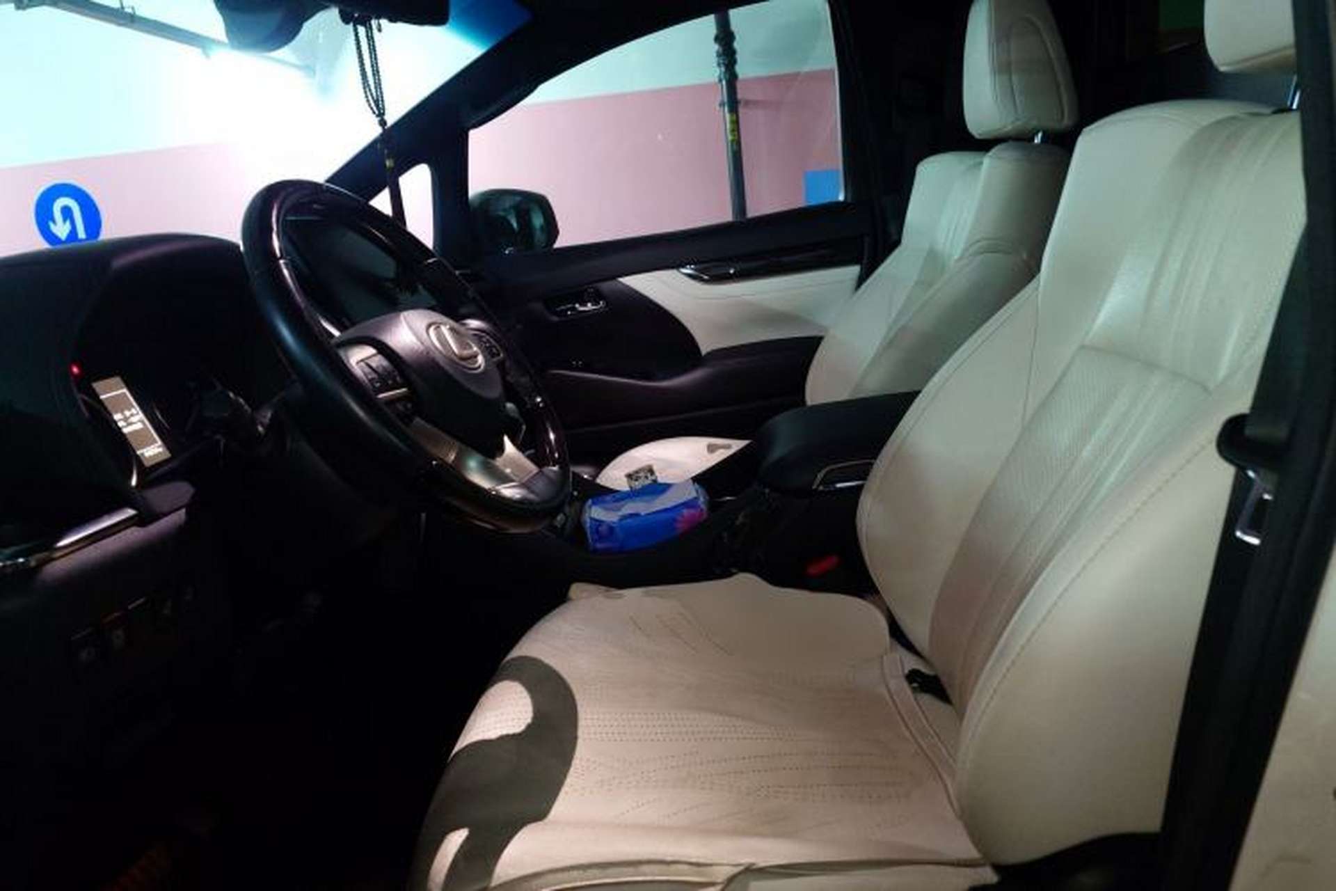 Used Lexus LM 2020 300h Four-Seat Grand Edition Left Front Seat
