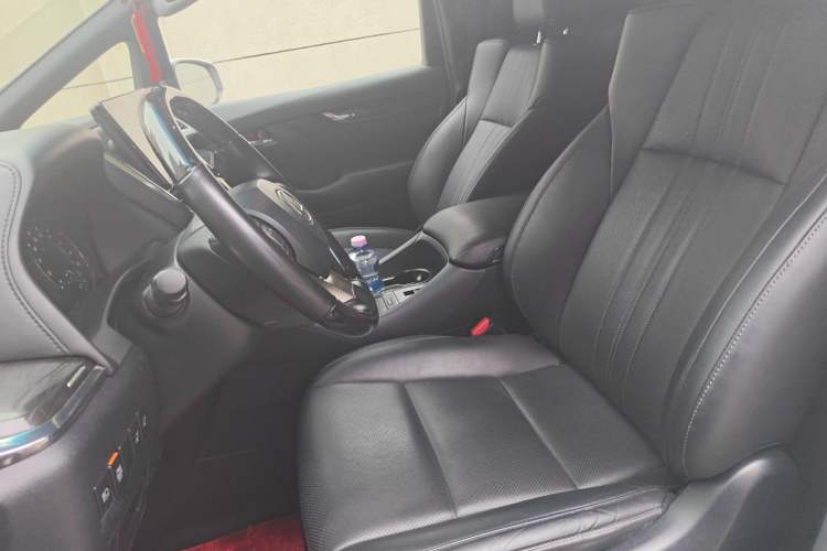 Used Lexus LM 2020 300h Four-Seat Grand Edition Left Front Seat