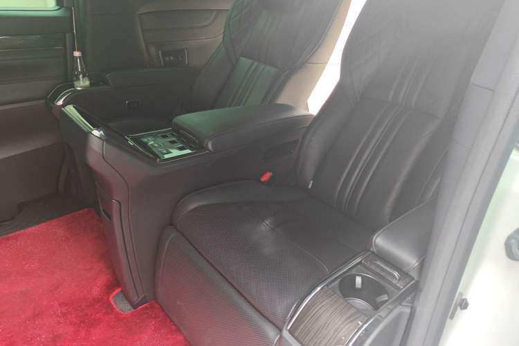 Used Lexus LM 2020 300h Four-Seat Grand Edition Left Rear Seat