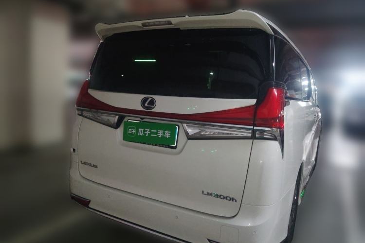 Used Lexus LM 2020 300h Seven-Seat Elegant Edition Rear