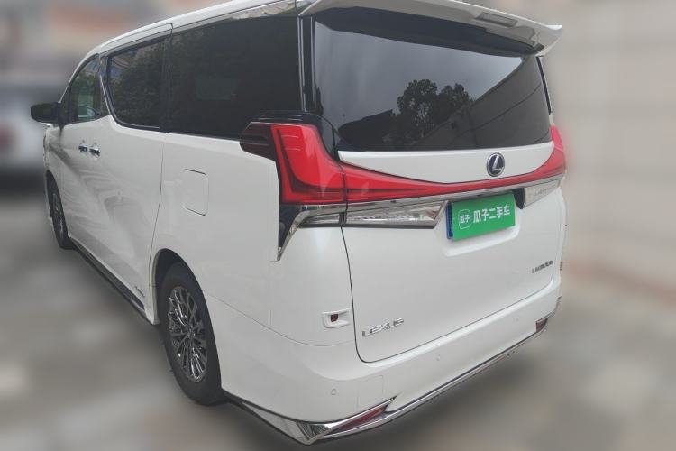 Used Lexus LM 2020 300h Four-Seat Grand Edition Rear Left 45 Deg